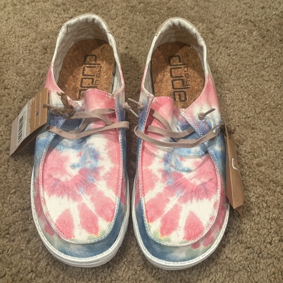 Hey Dude - Picture 2 of 3